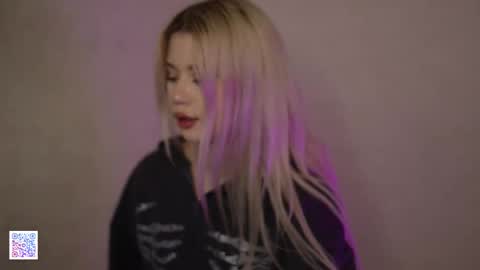 Snapshot of ashleyniko chatting on November 14, 2025, 6:50 pm AshleyNiko online show from November 14, 2025, 6:50 pm