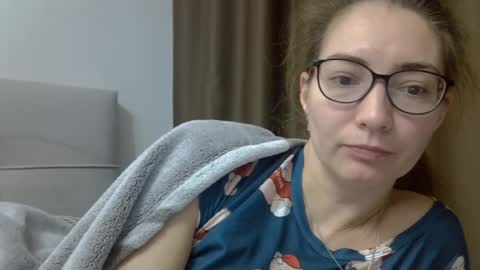 Ashley online show from December 5, 2025, 5:38 am