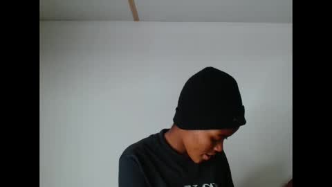 ashleyt255 online show from September 29, 2025, 7:08 pm