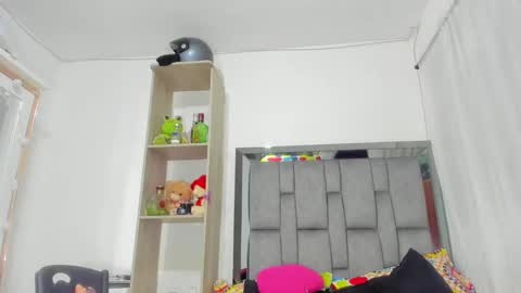 Snapshot of ashlye_hornyx chatting on February 28, 2025, 4:21 am Ashley online show from February 28, 2025, 4:21 am