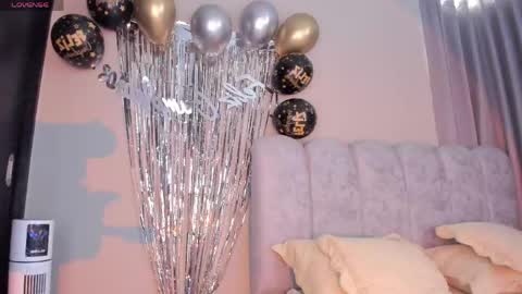 Paula Baleta  online show from April 21, 2026, 6:34 pm