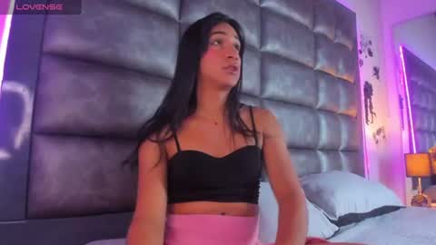 ashlymillerr_ online show from July 21, 2026, 7:27 pm