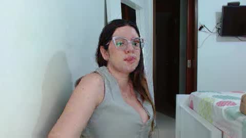 AshlyMoon online show from May 15, 2026, 11:23 pm