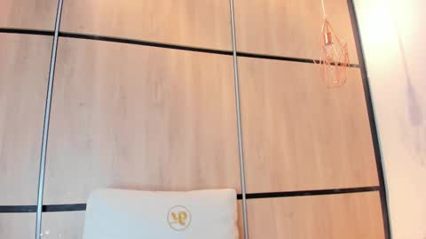 ashlyn online show from February 16, 2026, 8:16 pm