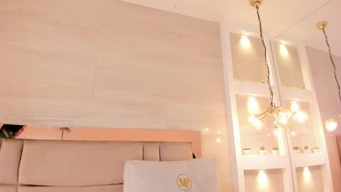 ashlyn online show from March 3, 2026, 1:50 pm