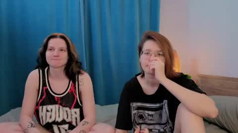 Kristine online show from April 20, 2026, 7:04 pm