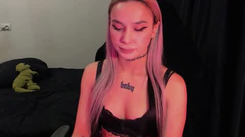 Mila online show from February 14, 2026, 6:10 am