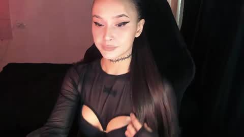 Mila online show from June 17, 2026, 5:32 am