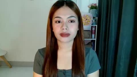 asian_enzyxx online show from April 8, 2026, 4:23 am