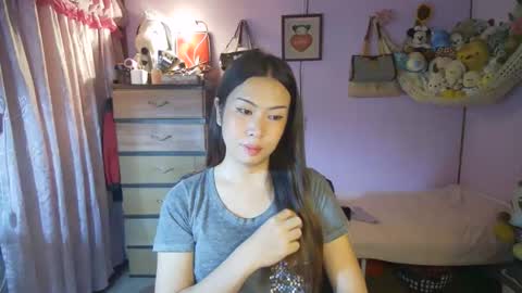 asian_llory online show from March 19, 2026, 9:24 am
