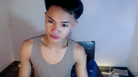 asian_lover05 online show from March 26, 2026, 11:38 am