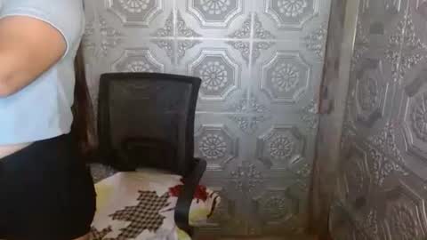 asian_nova online show from November 22, 2025, 2:16 pm