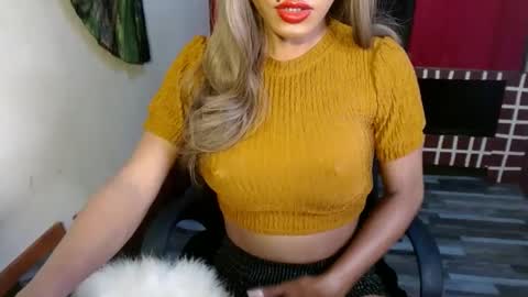 Snapshot of asian_petit19 chatting on January 6, 2025, 7:35 pm Lovely online show from January 6, 2025, 7:35 pm