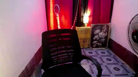 Snapshot of asian_pretty143 chatting on October 21, 2025, 2:56 am asian_pretty143 online show from October 21, 2025, 2:56 am