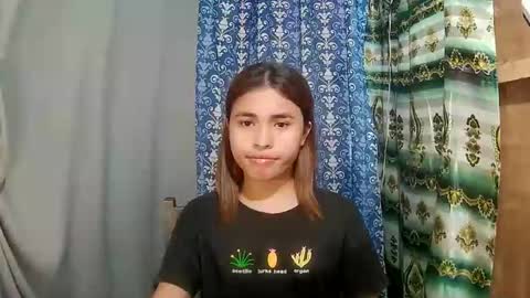 Snapshot of asian_sofiaxxx chatting on December 18, 2025, 6:52 am Sofia online show from December 18, 2025, 6:52 am