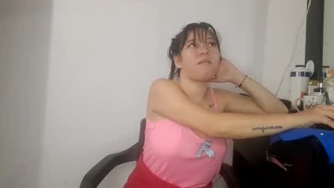 Snapshot of asian_sweet_damara chatting on October 24, 2025, 7:10 pm Damara Roland online show from October 24, 2025, 7:10 pm