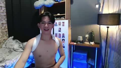 Snapshot of asian_wayne chatting on January 22, 2025, 3:07 pm wayne online show from January 22, 2025, 3:07 pm