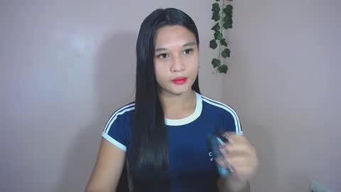 Snapshot of asian_yannie chatting on January 18, 2026, 9:35 am Yan online show from January 18, 2026, 9:35 am