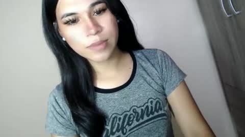 asianblk_barbiedoll online show from April 14, 2026, 2:17 am