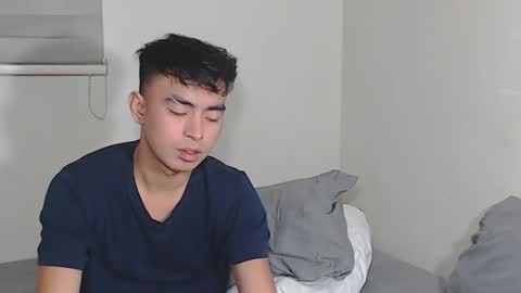 Snapshot of asiancummer_bry69 chatting on January 14, 2025, 4:18 pm Bry online show from January 14, 2025, 4:18 pm