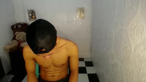 Snapshot of asianhot12 chatting on March 10, 2025, 5:00 am asianhot12 online show from March 10, 2025, 5:00 am