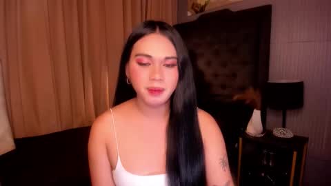 JULIA online show from February 25, 2026, 3:21 pm