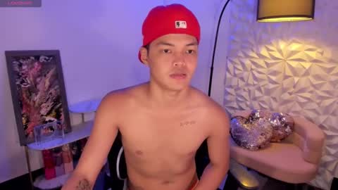 VICTORIA SCOTT online show from February 16, 2026, 11:06 am