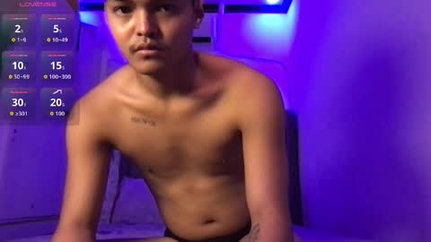 VICTORIA SCOTT online show from April 15, 2026, 12:01 pm