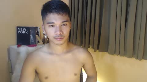 asianhunk_jamesx online show from September 26, 2025, 9:57 am