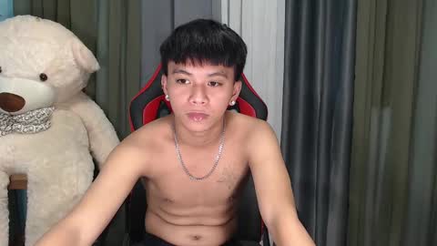 Snapshot of asianhunk_zam chatting on December 12, 2024, 12:55 pm Zam online show from December 12, 2024, 12:55 pm