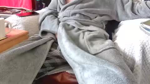 Snapshot of asianlooker chatting on February 5, 2026, 1:27 pm John online show from February 5, 2026, 1:27 pm