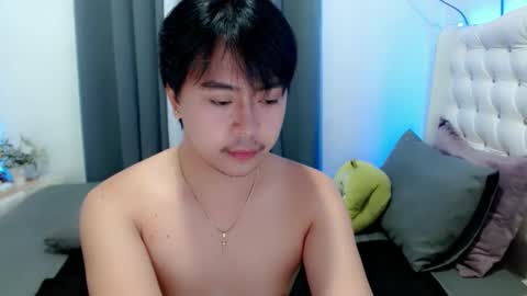 Snapshot of asianroy_x chatting on January 13, 2025, 3:04 pm Roy online show from January 13, 2025, 3:04 pm