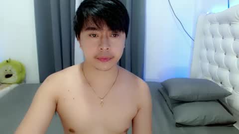 Snapshot of asianroy_x chatting on January 19, 2025, 2:06 pm Roy online show from January 19, 2025, 2:06 pm