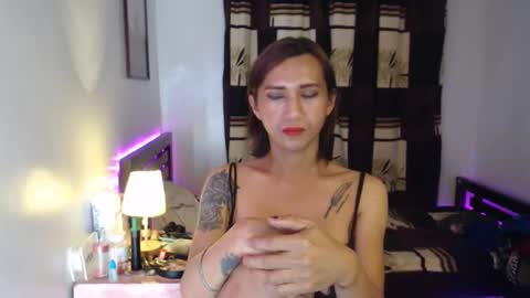 Snapshot of asianslut_doll chatting on November 9, 2025, 1:42 pm ricah coronel online show from November 9, 2025, 1:42 pm