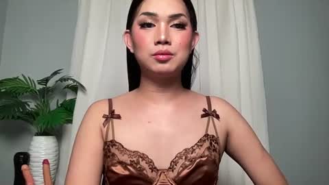 Lily online show from June 24, 2026, 10:47 am