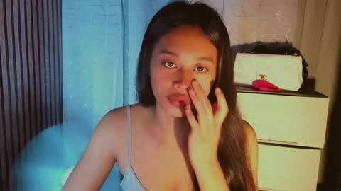 Snapshot of asiantreasures chatting on June 14, 2026, 4:31 pm kisses online show from June 14, 2026, 4:31 pm