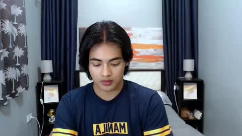 asianverstwink online show from December 17, 2025, 9:43 pm