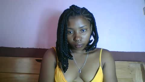 asmiraa online show from April 17, 2026, 11:13 am