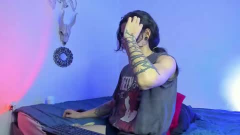 asmodeuszz online show from December 5, 2024, 10:01 pm