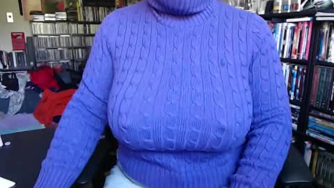 Aspen Vale online show from September 14, 2025, 1:32 pm