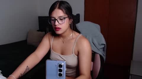 Ash online show from December 3, 2025, 10:52 pm