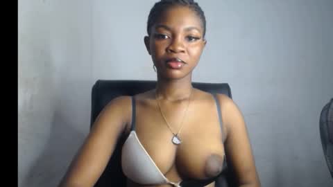 Lily online show from March 22, 2026, 9:29 pm