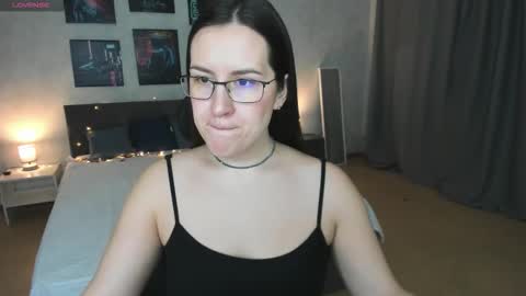 Asti online show from March 1, 2026, 1:29 am