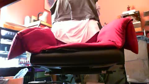 astiff1foru online show from March 3, 2025, 2:26 pm