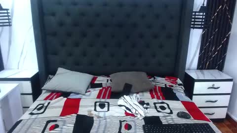 Aston  online show from September 18, 2025, 5:31 am