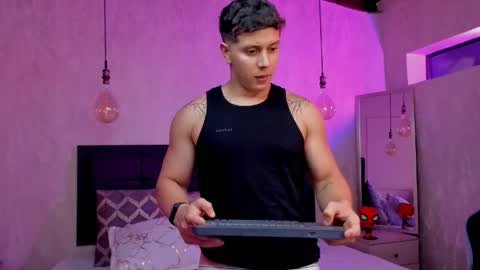 astonhills online show from April 10, 2026, 4:50 am