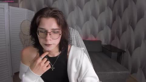 Snapshot of astortepes chatting on November 8, 2025, 10:59 am A S T O R online show from November 8, 2025, 10:59 am