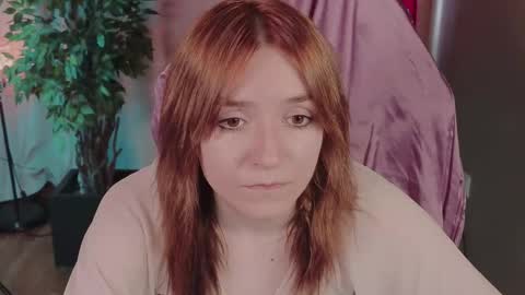 Snapshot of astra_lis chatting on September 24, 2025, 12:19 pm Astra online show from September 24, 2025, 12:19 pm