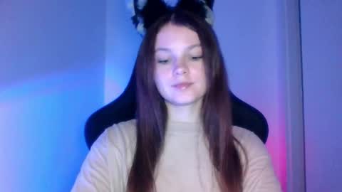 astradream_ online show from October 9, 2025, 5:55 pm