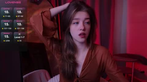 Snapshot of astramist chatting on October 24, 2025, 7:38 am astramist online show from October 24, 2025, 7:38 am